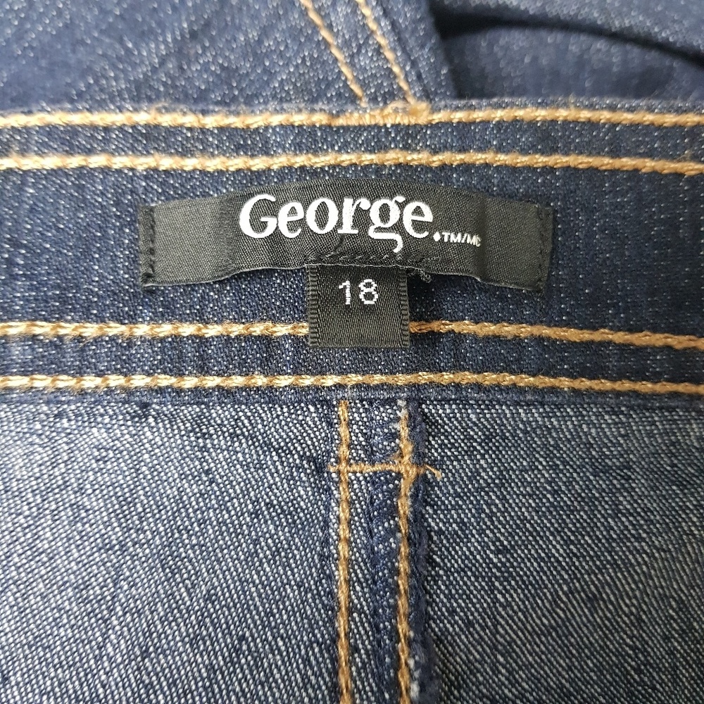 Jeans - Picture 4 of 8